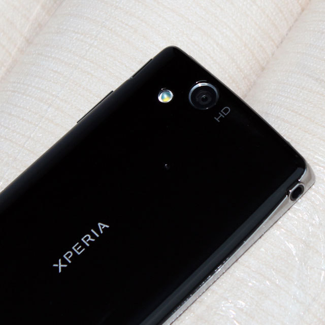 港行 3998 港币，水货 2820 元！索尼爱立信 Xperia arc S 开卖