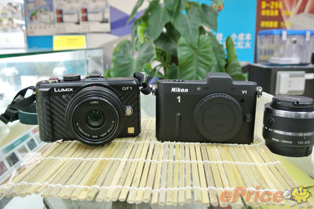 尼康 Nikon 1 V1、J1 新机到货，开箱试玩！