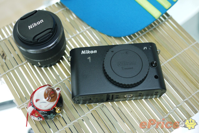 尼康 Nikon 1 V1、J1 新机到货，开箱试玩！