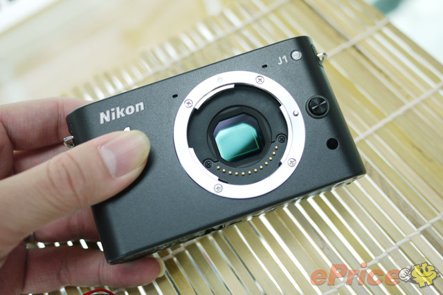 尼康 Nikon 1 V1、J1 新机到货，开箱试玩！