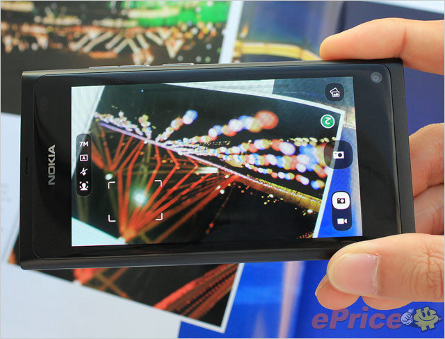让人爱恨纠结的 MeeGo　行货版诺基亚 N9 评测